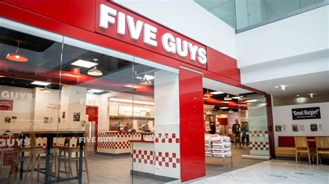 five guys portugal|Five Guys vai abrir em Portugal em 2025. 5 curiosidades sobre a。